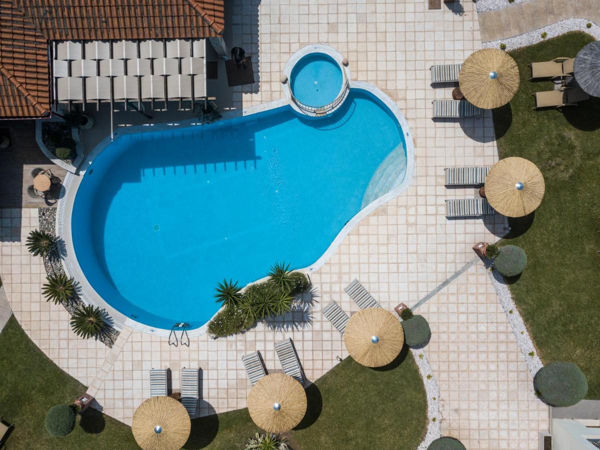 Country Inn Kallithea  외부 사진