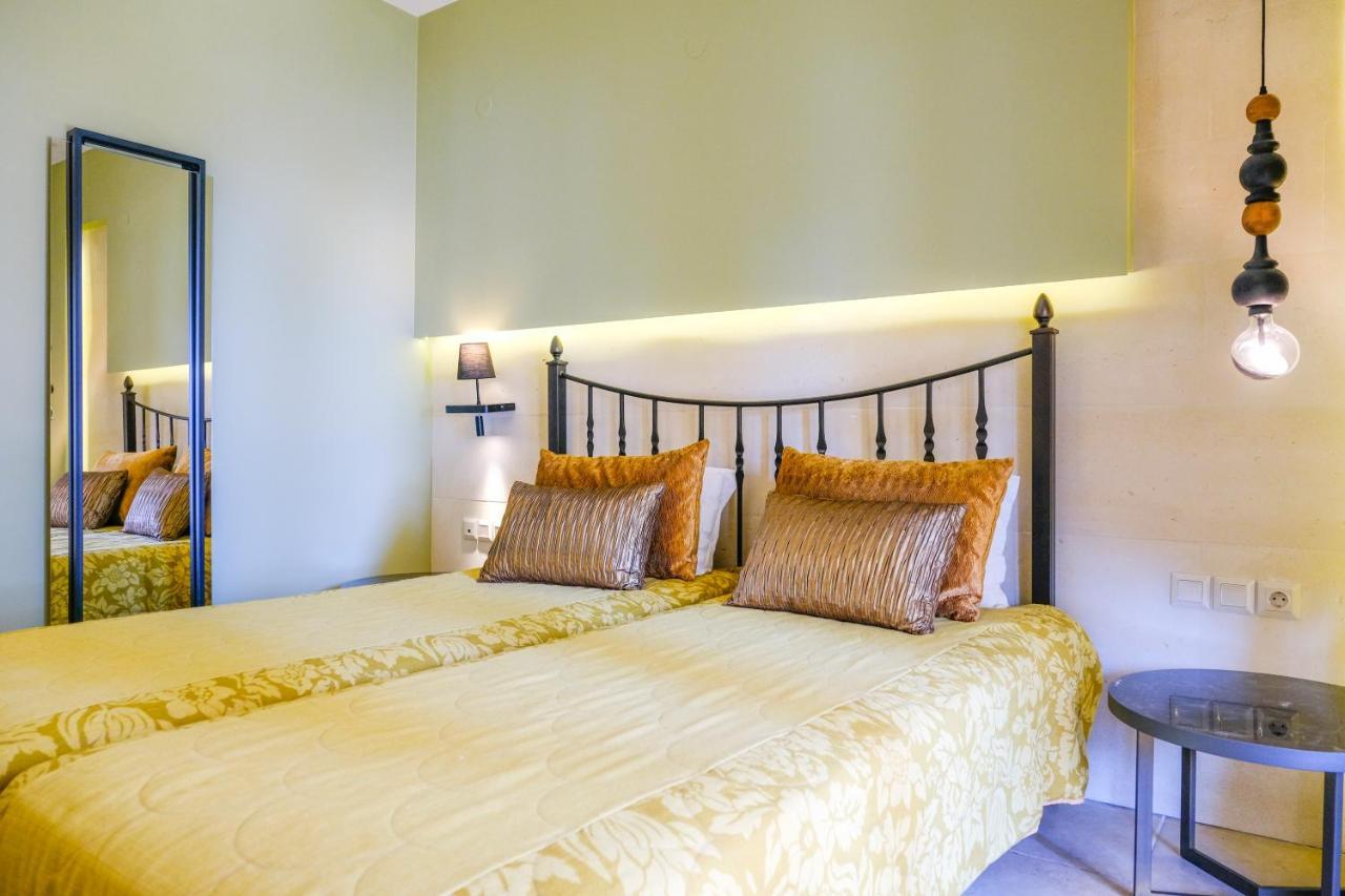 Country Inn Kallithea  외부 사진