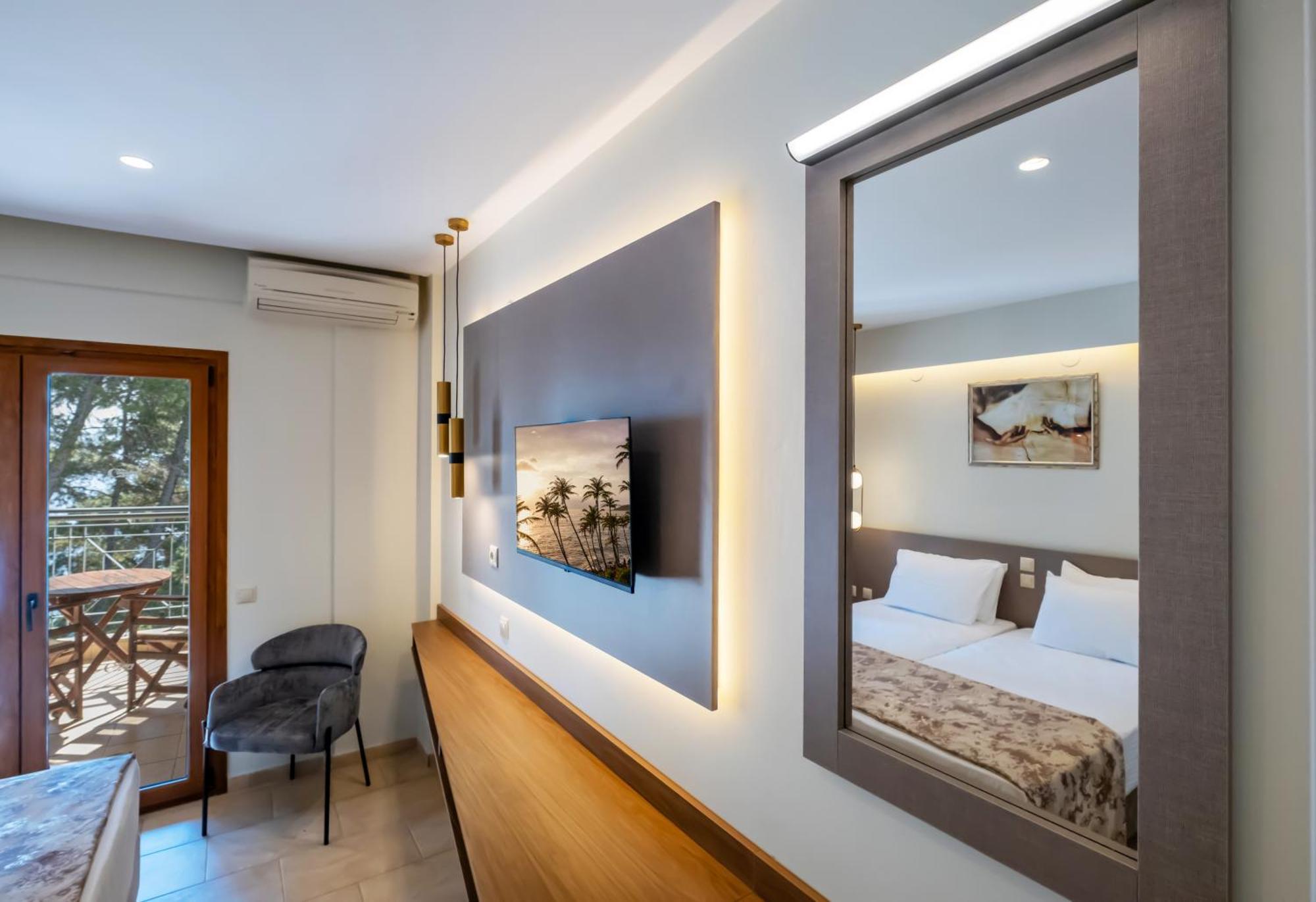 Country Inn Kallithea  외부 사진