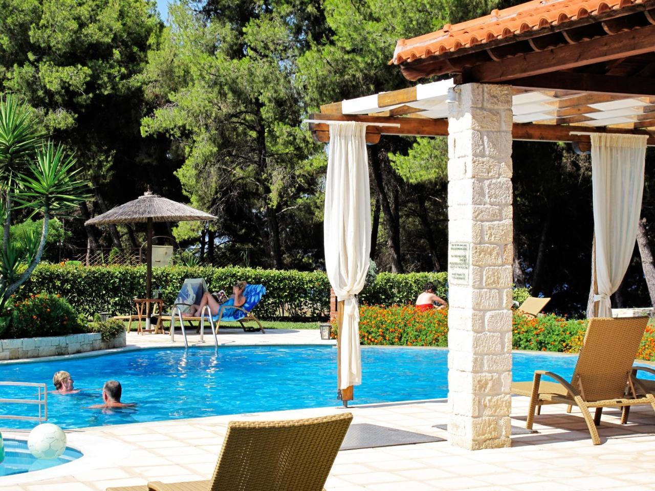 Country Inn Kallithea  외부 사진