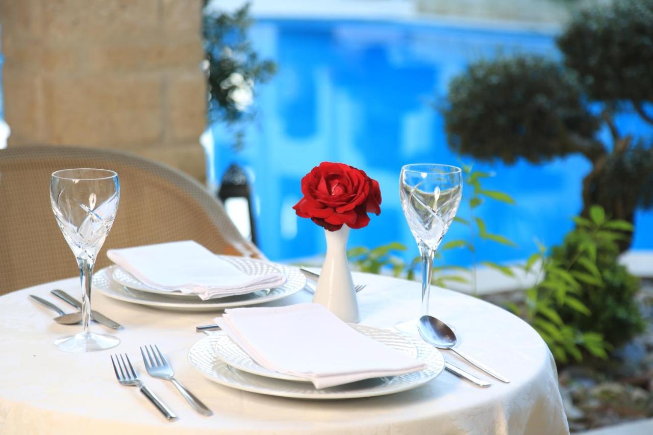 Country Inn Kallithea  외부 사진